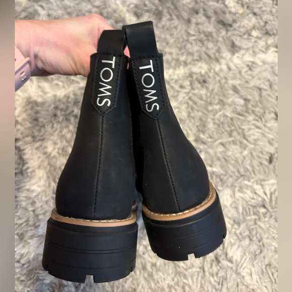 TOMS Women's Skylar Chelsea Boots - Picture 4 of 8